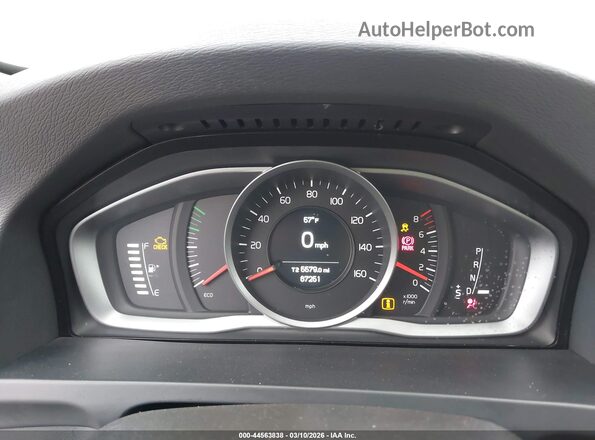YV126MFL0H2422876 2017 VOLVO S60 White Vista de los asientos traseros