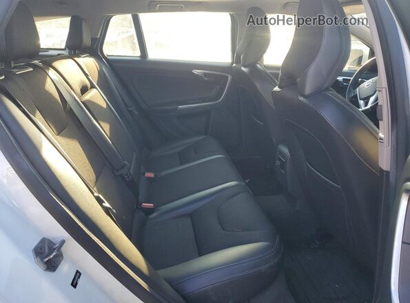 YV140MEJ6H1352686 2017 VOLVO V60 White უკანა სავარძლების ხედი