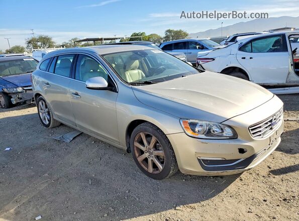 YV140MEK7H1373054 2017 VOLVO V60 Beige Przód prawy