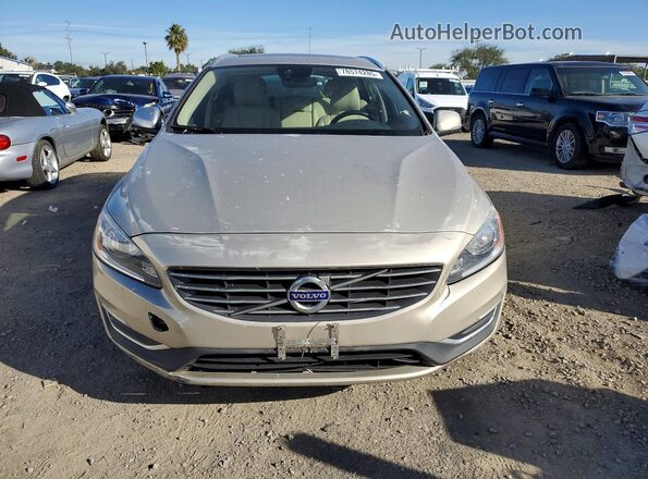 YV140MEK7H1373054 2017 VOLVO V60 Beige Widok z przodu
