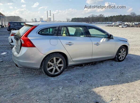 YV140MEK8H1332819 2017 VOLVO V60 Silver 