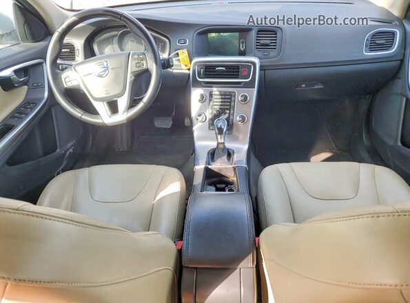 YV140MEK8H1332819 2017 VOLVO V60 Silver 
