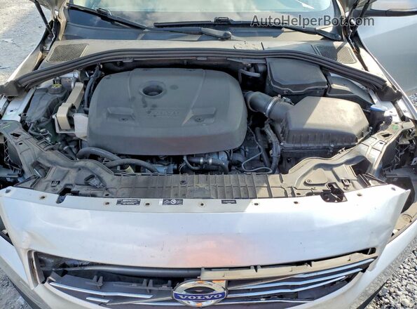 YV140MEK8H1332819 2017 VOLVO V60 Silver 