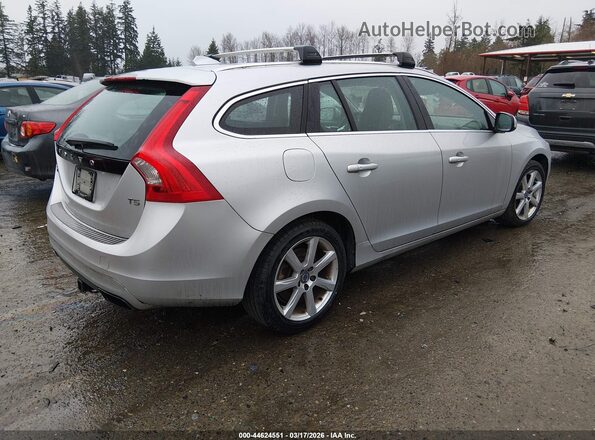 YV140MEKXG1290426 2016 VOLVO V60 Silver უკანა მარჯვენა