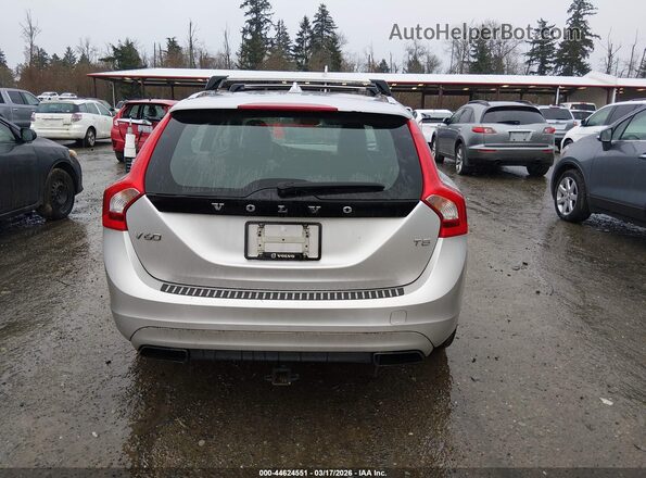 YV140MEKXG1290426 2016 VOLVO V60 Silver 