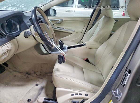 YV1612TK6G2391311 2016 VOLVO S60 Beige Вид салону спереду