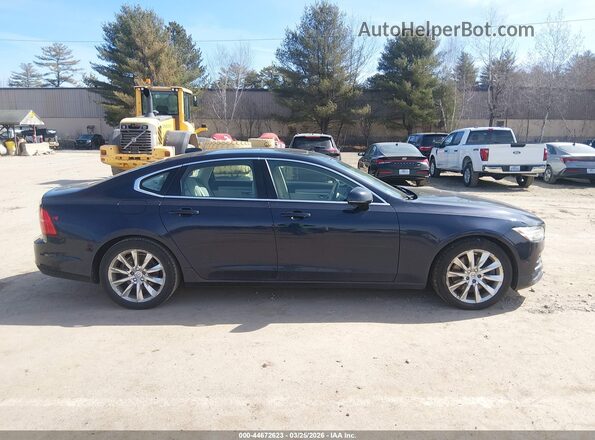 YV1A22MK1H1004516 2017 VOLVO S90 Blue 