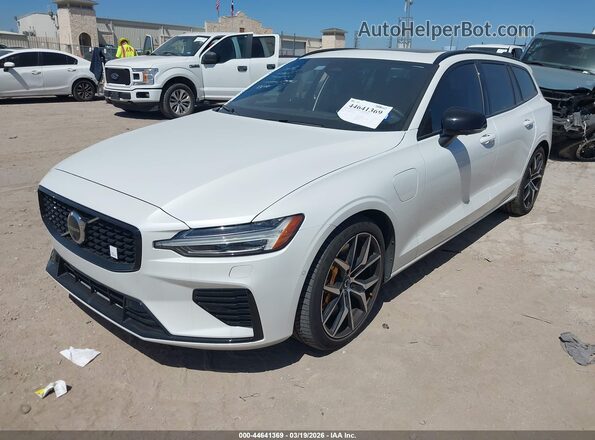YV1H60EP2R1620552 2024 VOLVO V60 White წინა მარცხენა ხედი სამი მეოთხედიდან