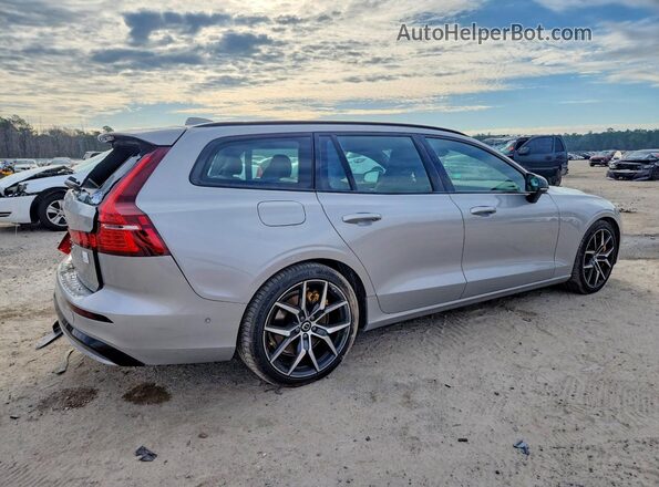 YV1H60EP4S1644289 2025 VOLVO V60 Silver Trasero derecho