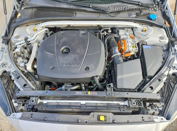 YV1H60EP4S1644289 2025 VOLVO V60 Silver Vista interior trasera