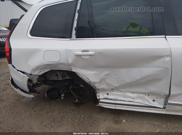 YV4062JF4T1450873 2026 VOLVO XC90 White Widok z przodu