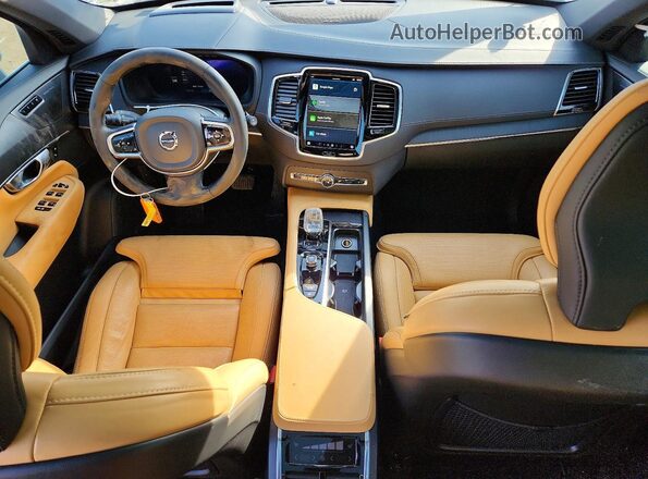 YV4062PA3P1981077 2023 VOLVO XC90 White Dashboard view