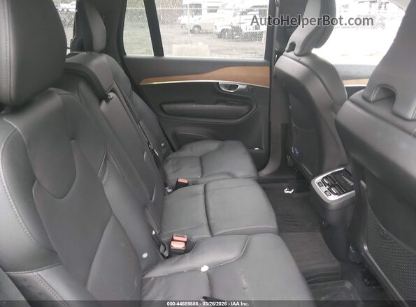 YV4062PE2R1196541 2024 VOLVO XC90 White Vista de los asientos traseros