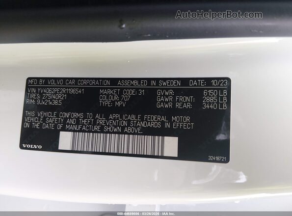 YV4062PE2R1196541 2024 VOLVO XC90 White Vista de la etiqueta del VIN