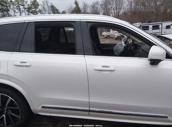 YV4062PE2R1196541 2024 VOLVO XC90 White Vista del salpicadero