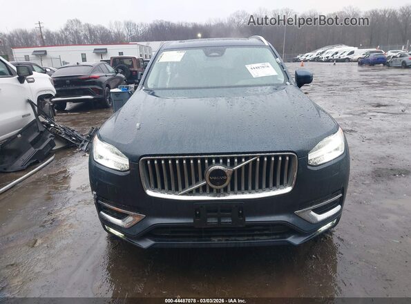 YV4062PE2S1324248 2025 VOLVO XC90 Blue Vista interior trasera