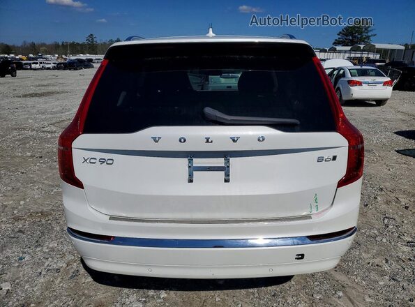 YV4062PF3R1237056 2024 VOLVO XC90 White Vista trasera