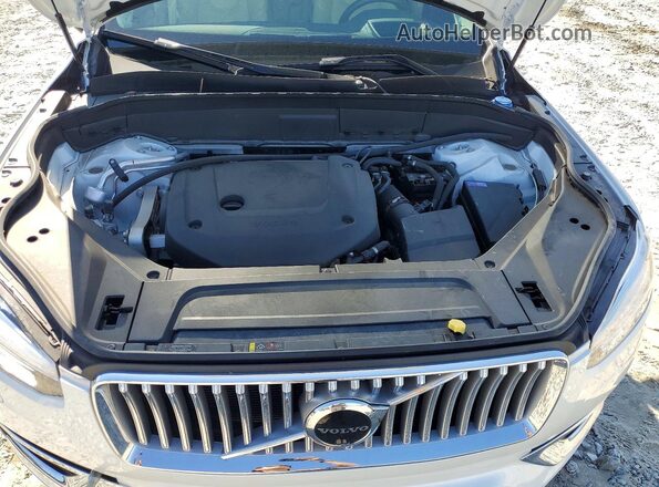 YV4062PF3R1237056 2024 VOLVO XC90 White Vista del compartimento del motor