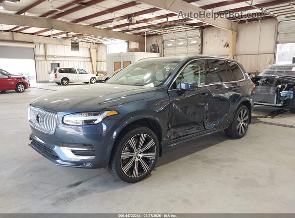 YV4062PF9S1333067 2025 VOLVO XC90 Blue Передня ліва чверть