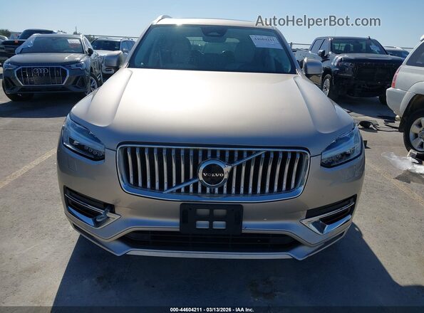 YV4062PN2P1957033 2023 VOLVO XC90 Gold Вид щитка приладів