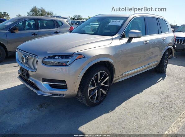 YV4062PN2P1957033 2023 VOLVO XC90 Gold Передня ліва чверть