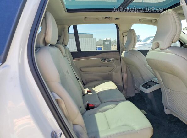 YV4062PN4P1914958 2023 VOLVO XC90 White 