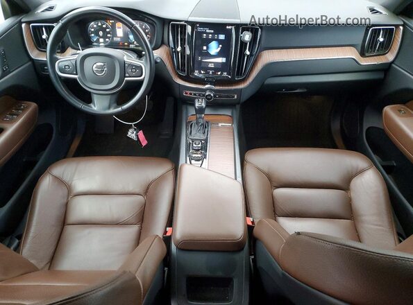 YV4102RK1M1695171 2021 VOLVO XC60 Blue Առջևի վահանակի տեսք