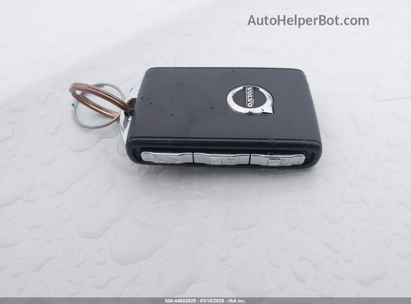 YV4102RK6M1850510 2021 VOLVO XC60 White Dashboard view