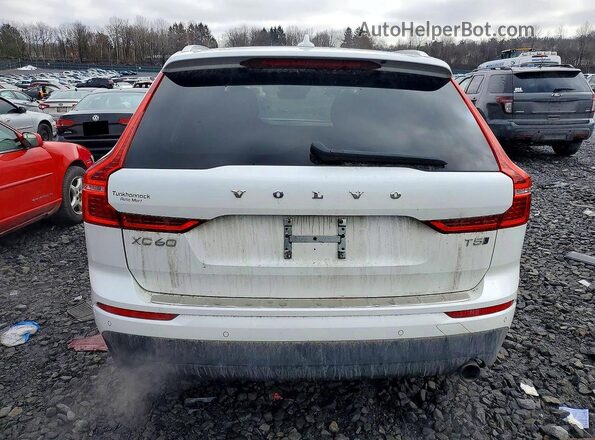 YV4102RK7M1684109 2021 VOLVO XC60 White Widok z tyłu