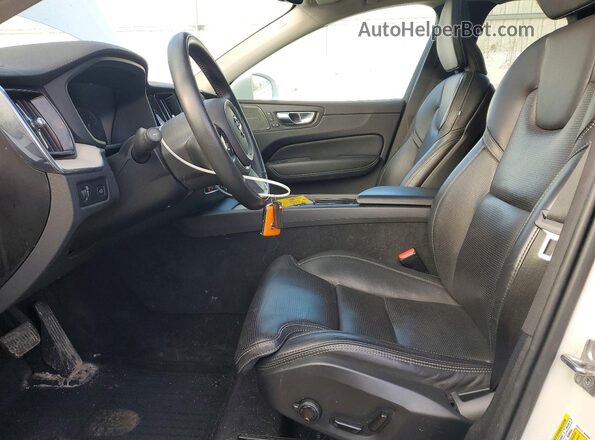 YV4102RL6M1814292 2021 VOLVO XC60 White 