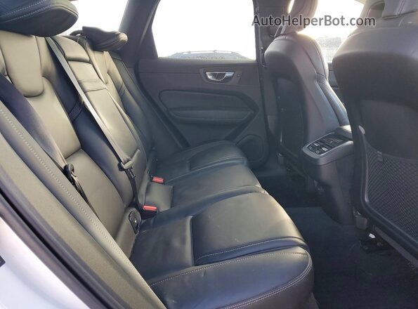 YV4102RL6M1814292 2021 VOLVO XC60 White 