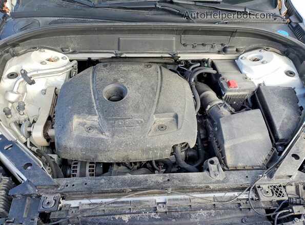 YV4102RL6M1814292 2021 VOLVO XC60 White 