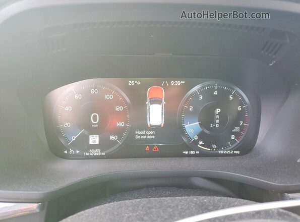 YV4102RL6M1814292 2021 VOLVO XC60 White 