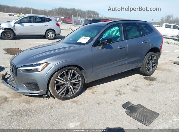 YV4102RM7M1821583 2021 VOLVO XC60 Silver Vista tres cuartos delantera izquierda