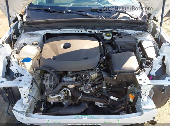 YV4162UK7M2583085 2021 VOLVO XC40 White 