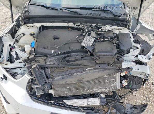 YV4162UM0M2613299 2021 VOLVO XC40 White ძრავის განყოფილების ხედი