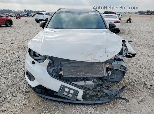 YV4162UM0M2613299 2021 VOLVO XC40 White წინა ხედი