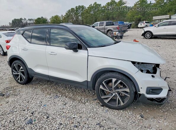 YV4162UM0M2613299 2021 VOLVO XC40 White წინა მარჯვენა