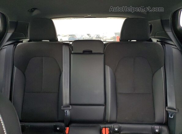 YV4162UM0M2613299 2021 VOLVO XC40 White უკანა სავარძლების ხედი