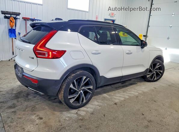 YV4162UM5K2057519 2019 VOLVO XC40 White უკანა მარჯვენა