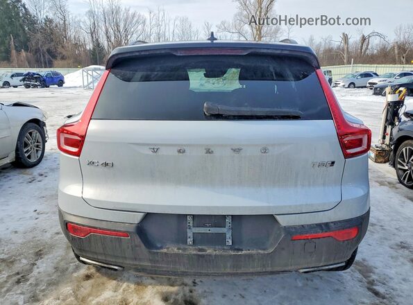 YV4162UM6L2237965 2020 VOLVO XC40 White Հետևի տեսք