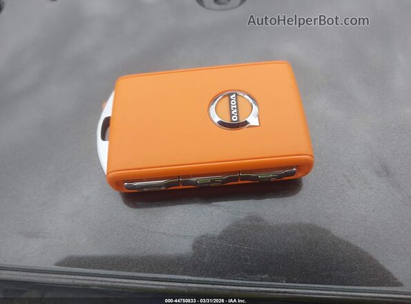 YV4162UMXM2488313 2021 VOLVO XC40 Черный Вид панели приборов
