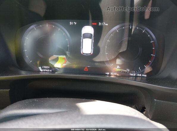 YV4162XZ9K2012588 2019 VOLVO XC40 White Вид задніх сидінь
