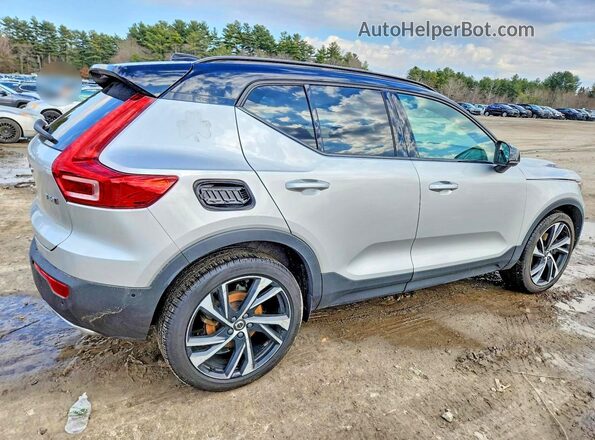 YV4162XZ9K2017015 2019 VOLVO XC40 Серебряный 