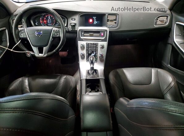 YV440MWK2H1029276 2017 VOLVO V60 Gray Вид панелі приладів
