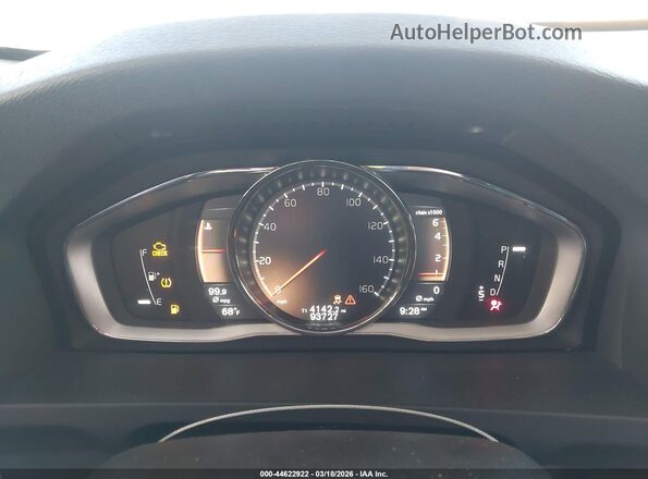 YV440MWK4J2058052 2018 VOLVO V60 CROSS COUNTRY Brown 