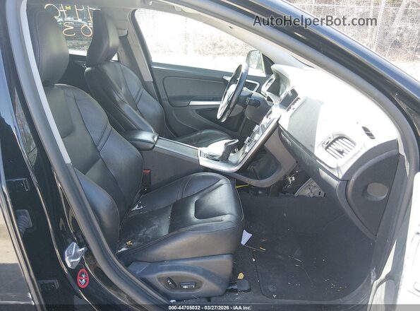 YV440MWK6H1025814 2017 VOLVO V60 CROSS COUNTRY Black Front interior view