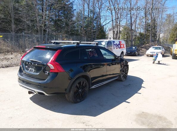 YV440MWK6H1025814 2017 VOLVO V60 CROSS COUNTRY Black Rear right