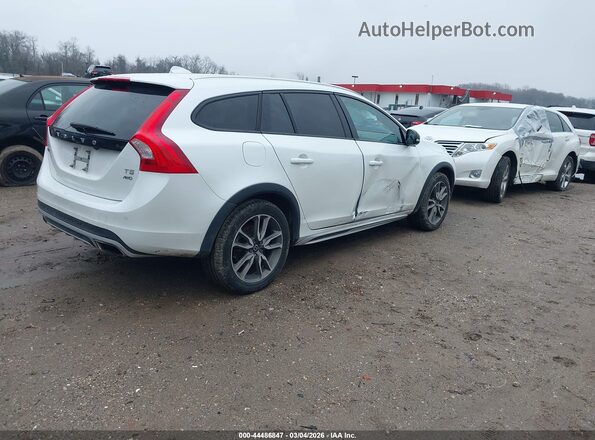 YV440MWK8H1037642 2017 VOLVO V60 CROSS COUNTRY White Rear right