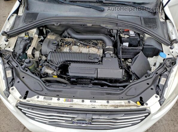 YV4612RK0G2867384 2016 VOLVO XC60 White ძრავის განყოფილების ხედი